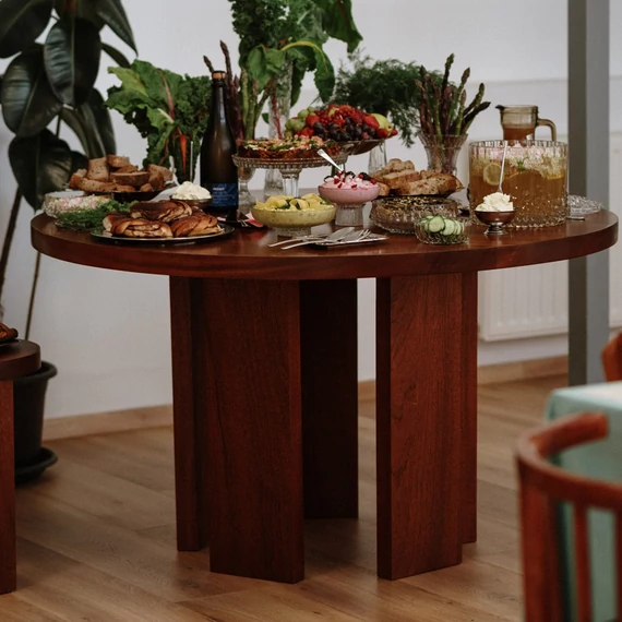 Colosseo Dining Table